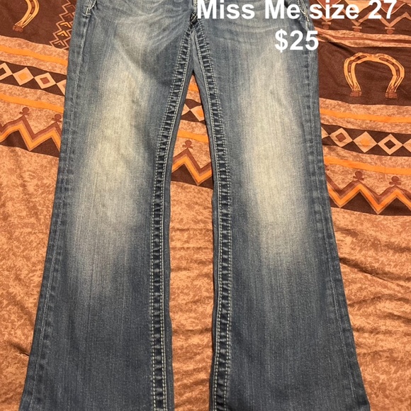 Jeans- Guess, Miss me, Flares, Levi’s - Picture 2 of 11
